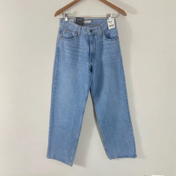 NEW Levi’s Dad Jean in This and That Light Wash - 25x30 - Picture 8 of 16